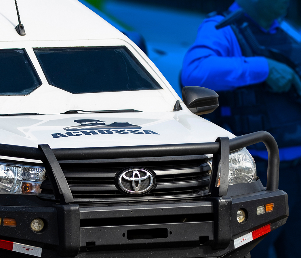 Vehículo blindado de transporte de valores ACHOSSA en operación